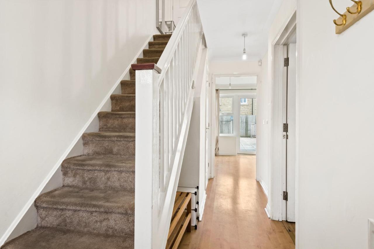 Сasa de vacaciones Super 2 Bedroom House Near Canary Wharf, O2 Arena & Excel For 5 People